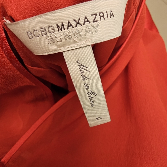 BCBG Runway Collection - Picture 4 of 4